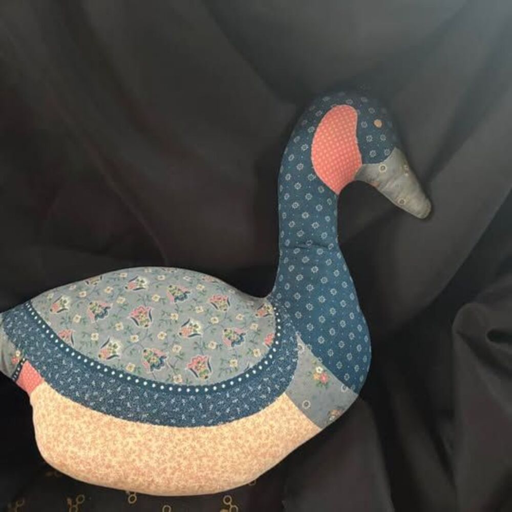 Vintage goose duck grandma quilted pillow - Picture 2 of 3
